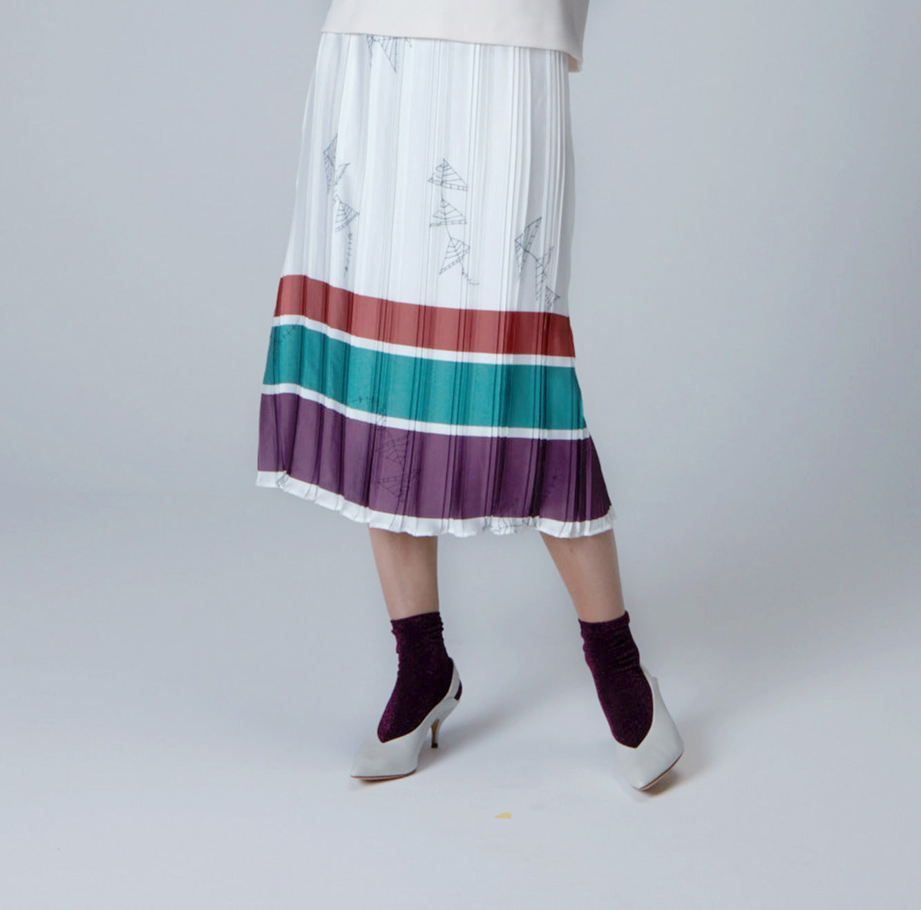 Off-White Printed Pleated Midi Skirt