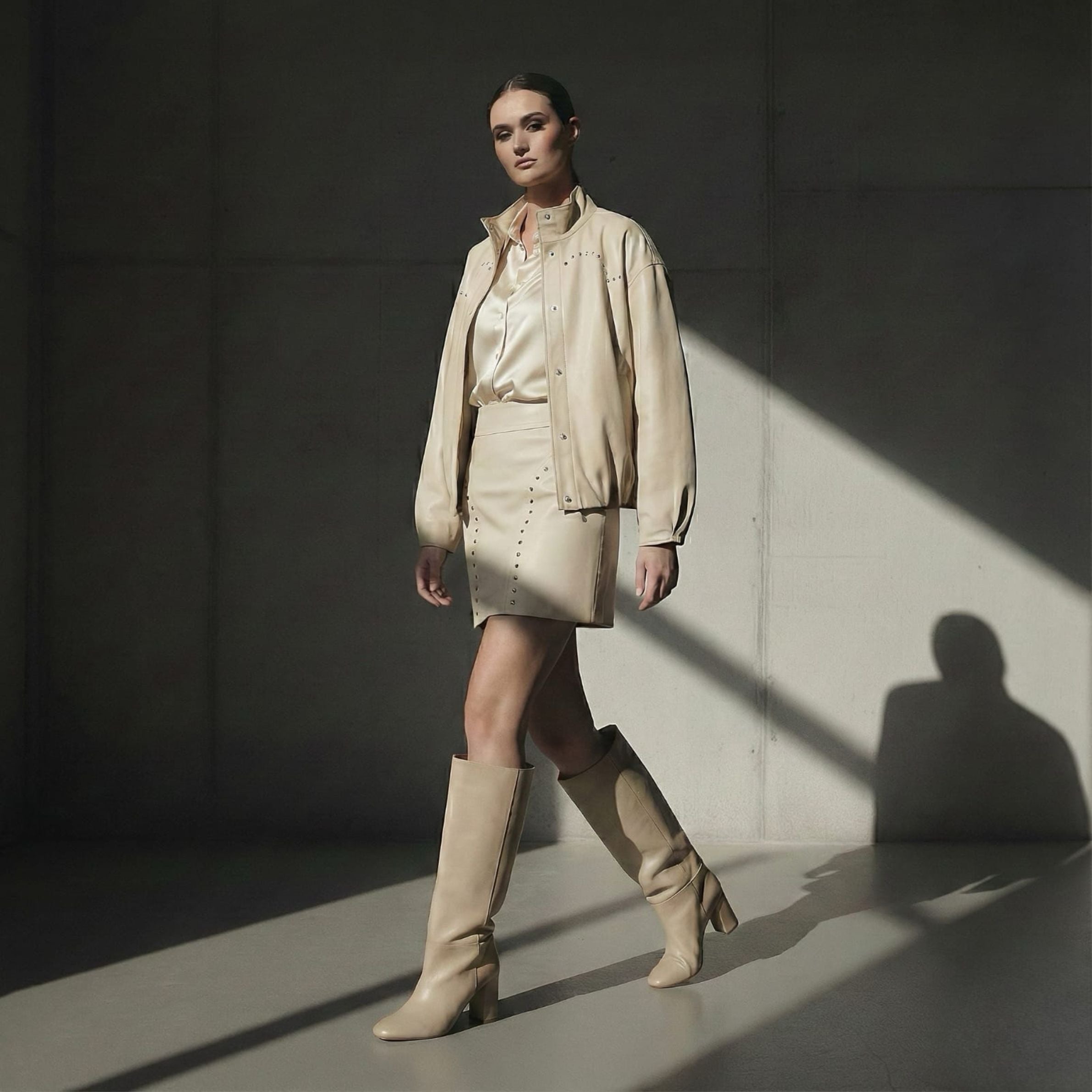 La Jupe Éclatante Studded Faux-Leather Skirt