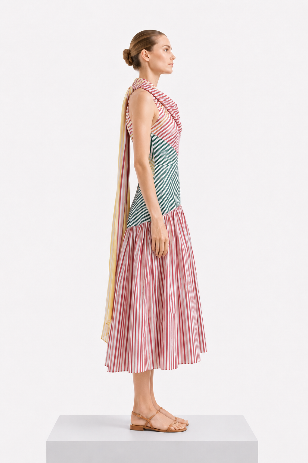 L'Équilibre Dress