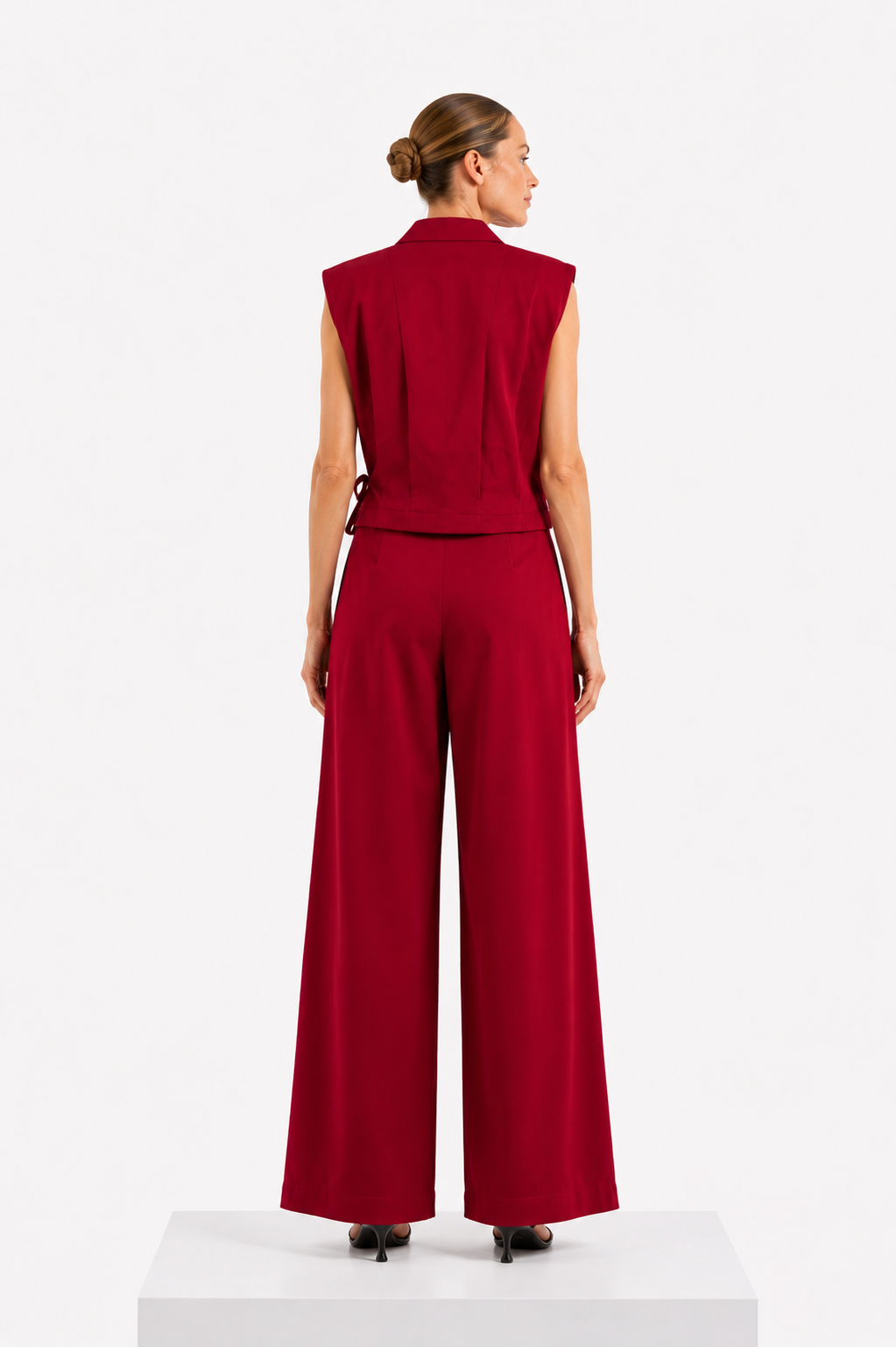 L'Assurance Wrap Tailored Vest